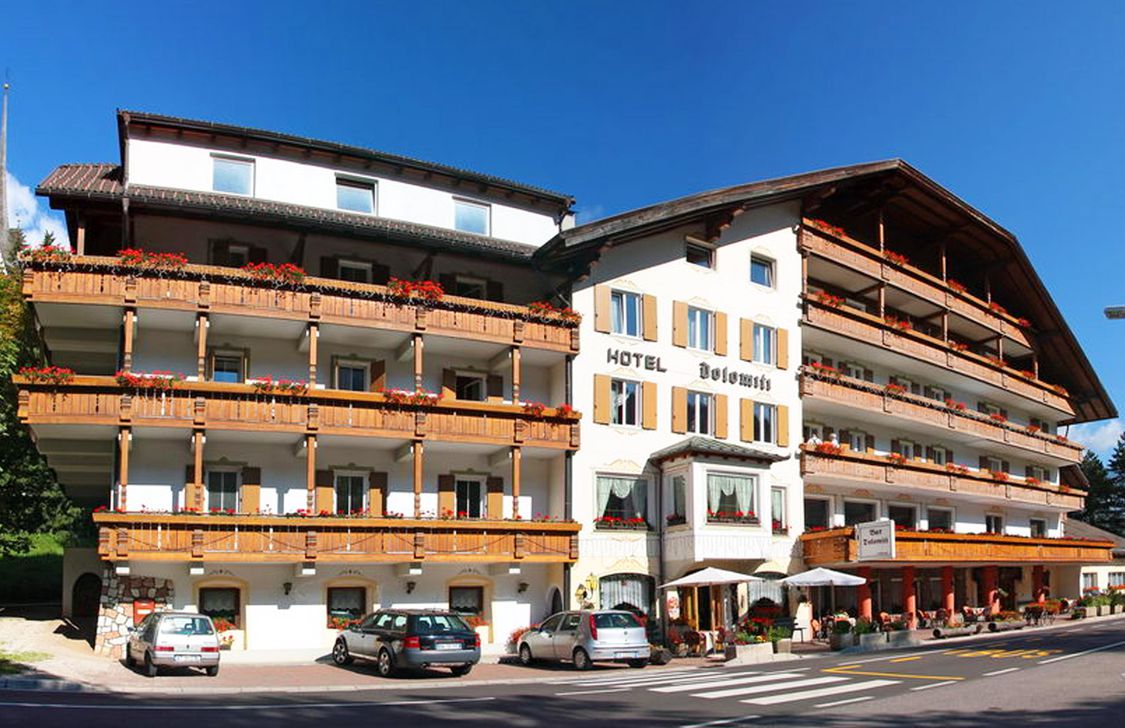 Hotel Dolomiti*** - Esterno