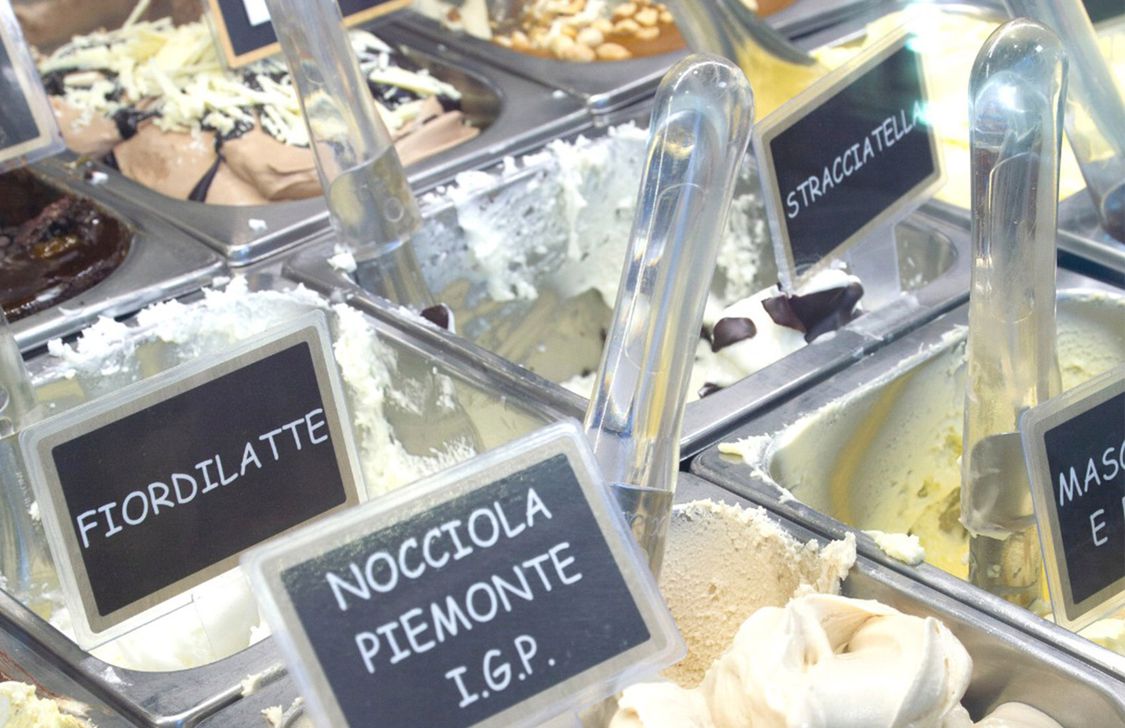 Panna & Fragola - Gelato Panna & Fragola - Gelato