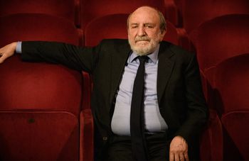 Il filosofo Umberto Galimberti al teatro ‘A. Bonci’ con ‘La bellezza, legge segreta della vita’