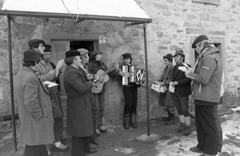 La Pasquella in Romagna in mostra negli spazi espositivi della Malatestiana moderna