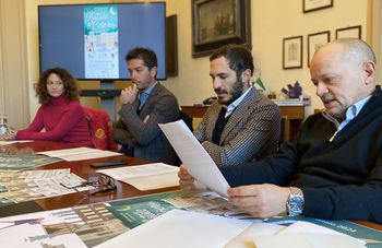 Luminarie, pista di pattinaggio, concerti jazz, letture sotto l’albero: è arrivato il Natale