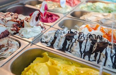 Panna & Fragola - Gelato Panna & Fragola - Gelato