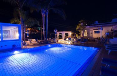hotel-magnolia-piscina