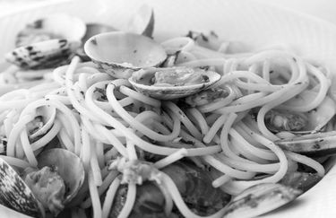 Setaccio- spaghetti alle vongole