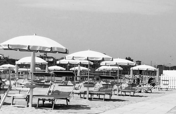 Coupon Spiaggia e Pranzo al Luana Beach di Marina di ...